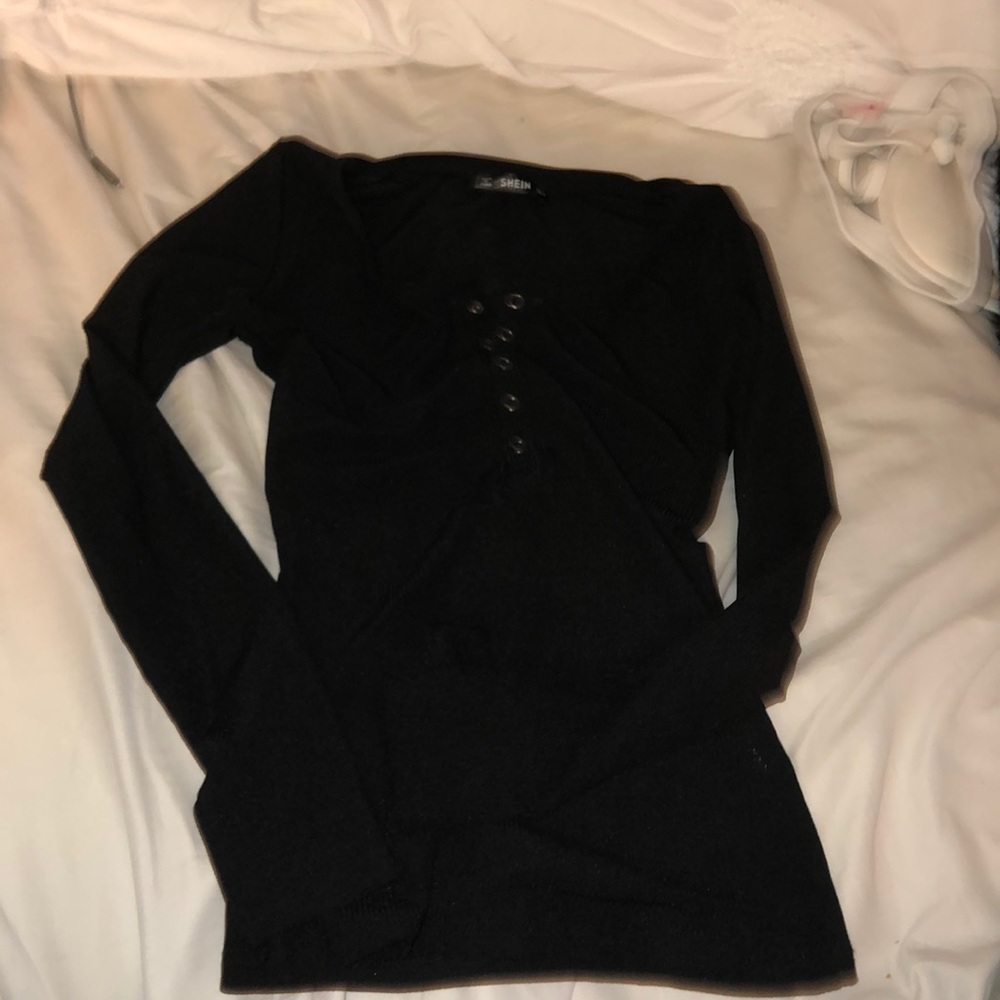 Black fitted long sleeve t shirt